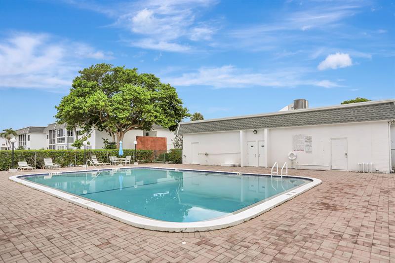 Image 23 of 24 For 6503 Winfield Blvd  107-d