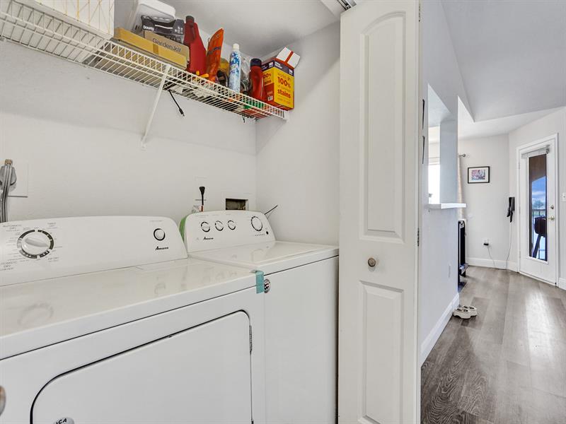 Image 11 of 26 For 2351 33rd St  513