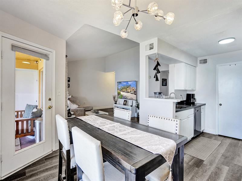 Image 6 of 26 For 2351 33rd St  513