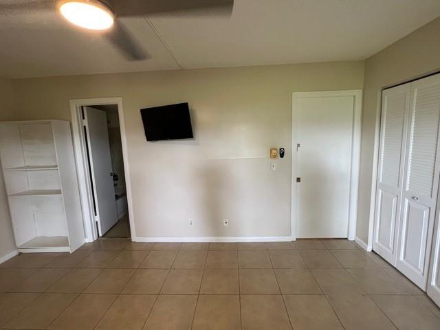 Image 11 of 38 For 166 Newport K  166