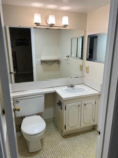 Image 13 of 38 For 166 Newport K  166