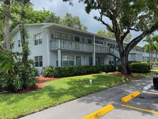 Image 17 of 38 For 166 Newport K  166