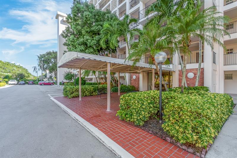 Details for 3050 Palm Aire Dr  606, Pompano Beach, FL 33069