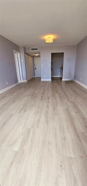 Image 11 of 40 For 2000 135th Street  605
