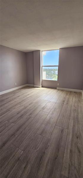 Image 16 of 40 For 2000 135th Street  605