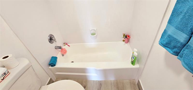 Image 22 of 40 For 2000 135th Street  605
