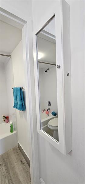 Image 24 of 40 For 2000 135th Street  605
