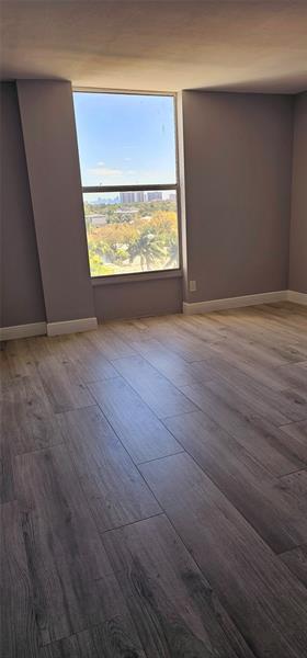 Image 9 of 40 For 2000 135th Street  605