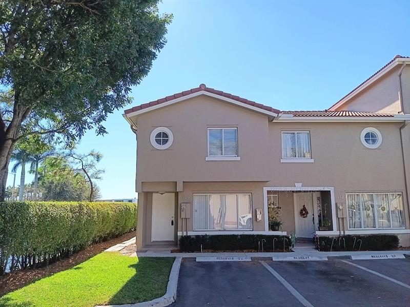 Image 2 of 10 For 150 Riviera Cir