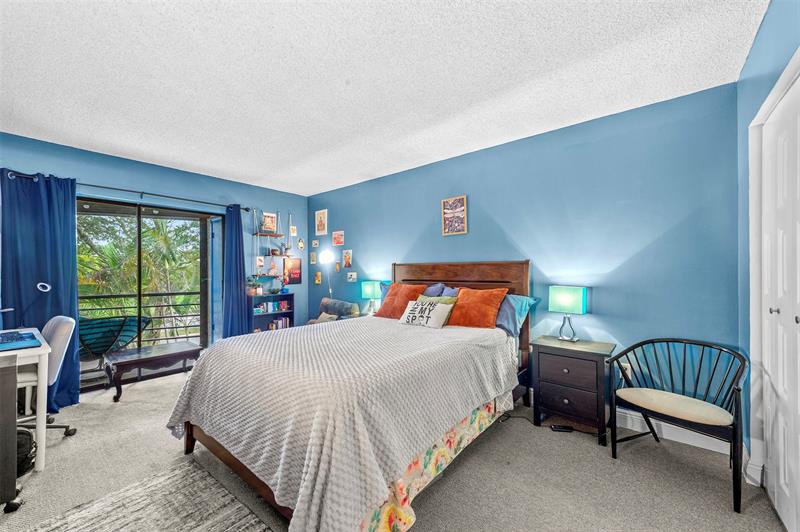 Image 12 of 32 For 6755 Broward Blvd 309