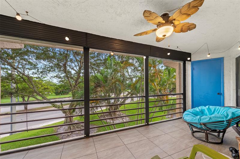 Image 17 of 32 For 6755 Broward Blvd 309