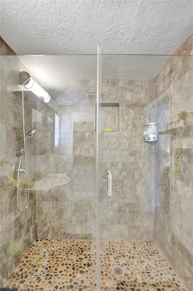 Image 24 of 46 For 90 26th St  