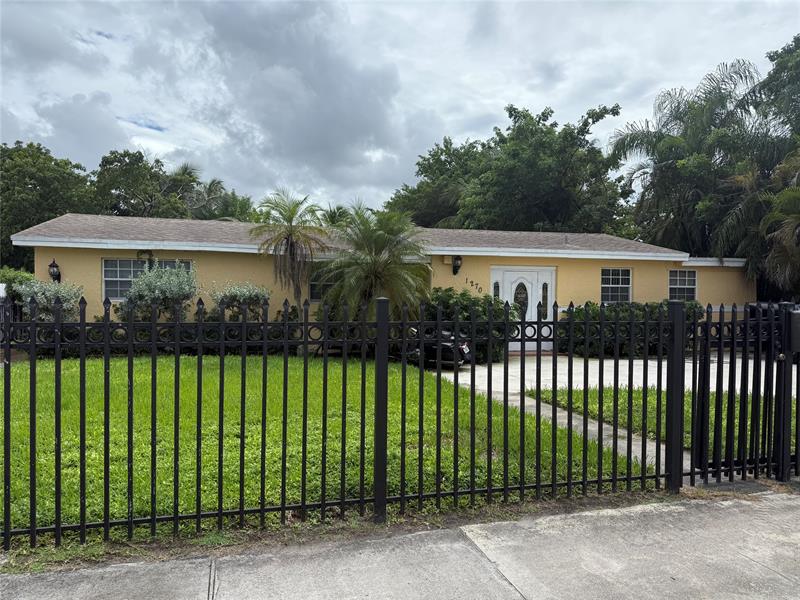 Image 3 of 10 For 1270 111th St