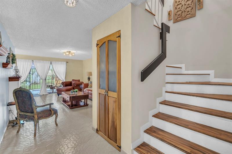 Image 10 of 39 For 1550 93rd Ave  297