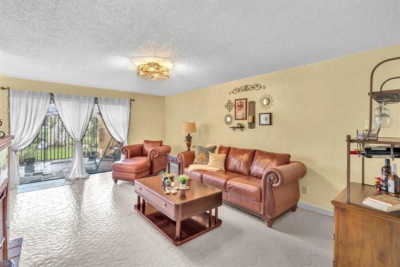 Image 11 of 39 For 1550 93rd Ave  297