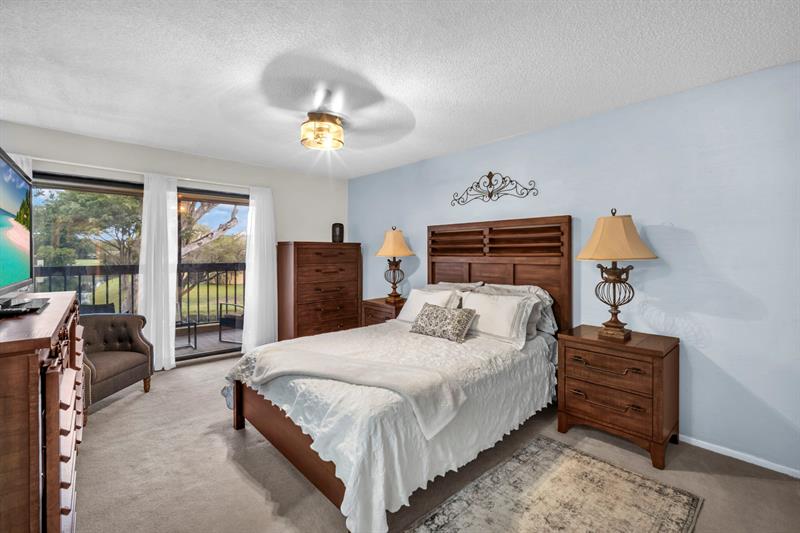 Image 29 of 39 For 1550 93rd Ave  297