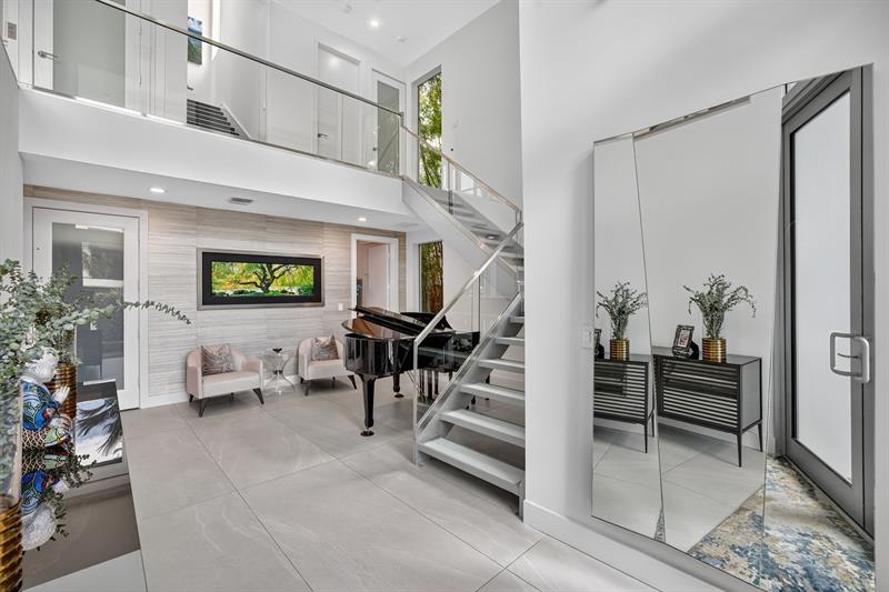 Image 12 of 99 For 2401 Atlantic Blvd