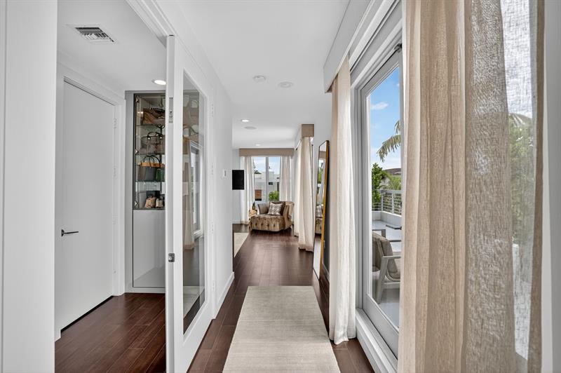 Image 40 of 99 For 2401 Atlantic Blvd