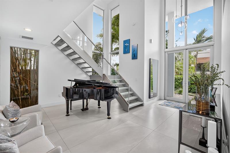 Image 5 of 99 For 2401 Atlantic Blvd