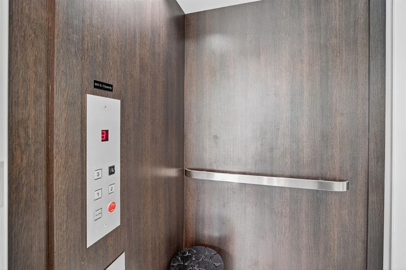 Image 53 of 99 For 2401 Atlantic Blvd