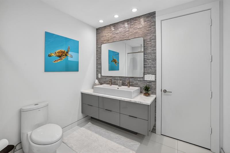 Image 60 of 99 For 2401 Atlantic Blvd