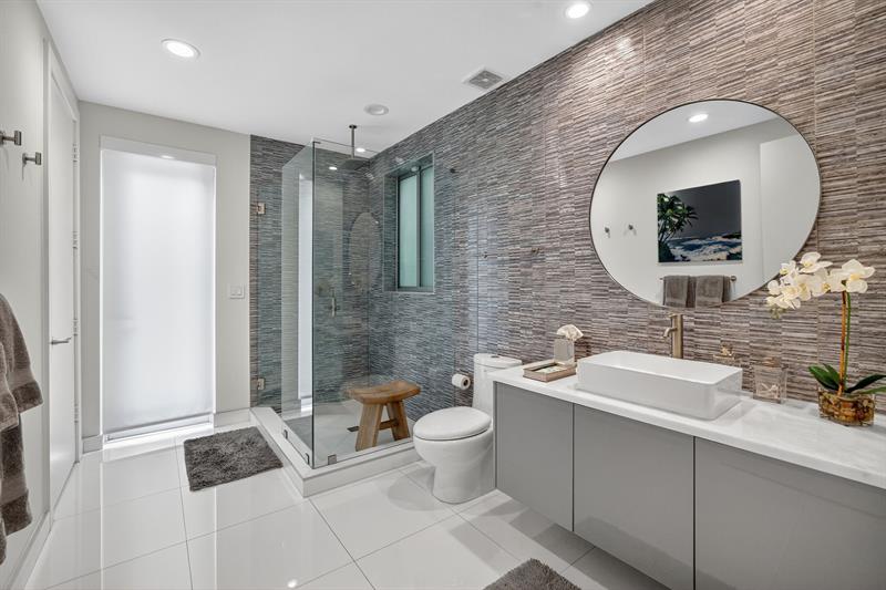 Image 63 of 99 For 2401 Atlantic Blvd