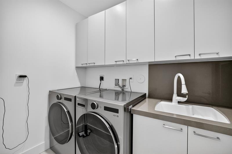 Image 64 of 99 For 2401 Atlantic Blvd