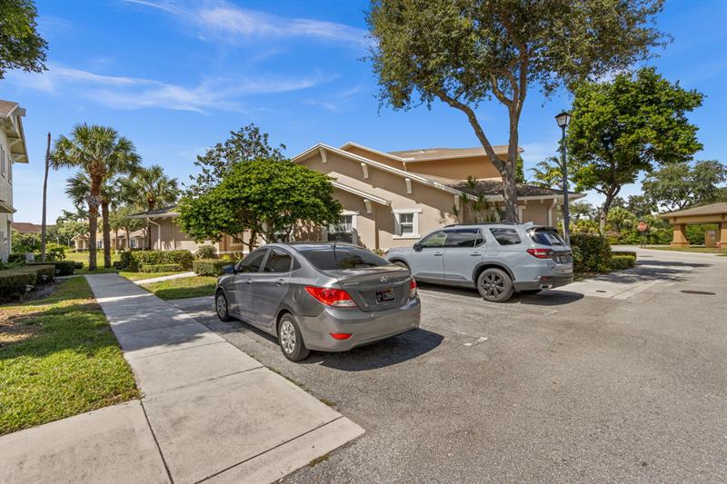 Image 32 of 43 For 991 Marina Del Ray Ln