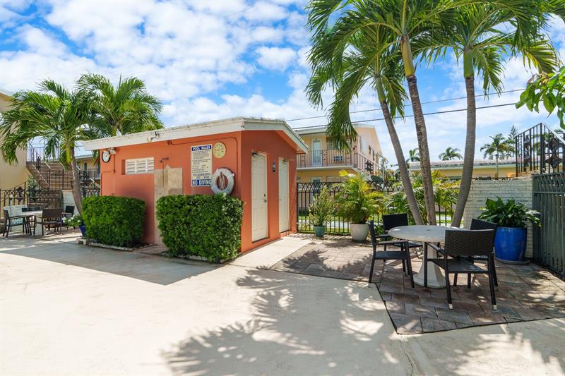 Image 26 of 28 For 2106 56th Ct  204