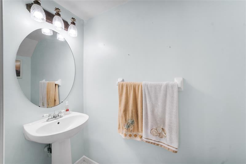 Image 26 of 47 For 838 Kokomo Key Lane  838