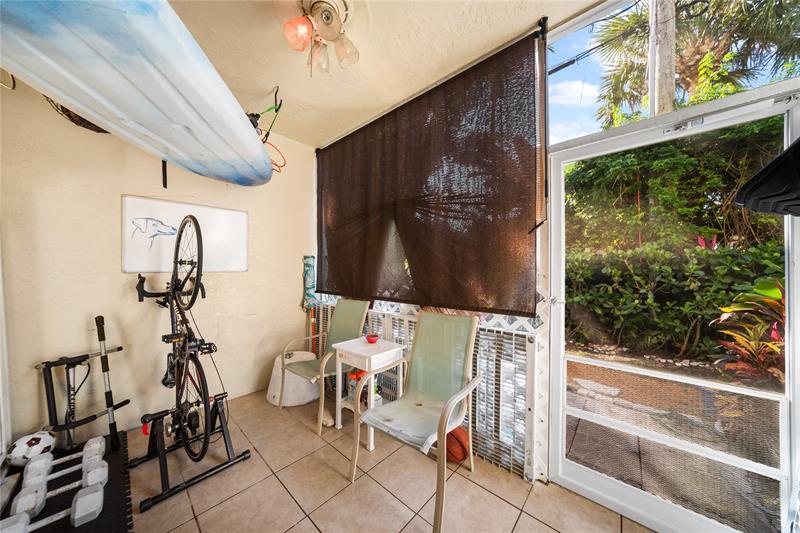 Image 32 of 47 For 838 Kokomo Key Lane  838