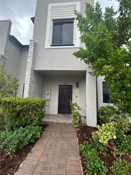 Image 4 of 24 For 20623 7th Pl