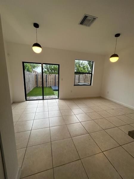 Image 6 of 24 For 20623 7th Pl