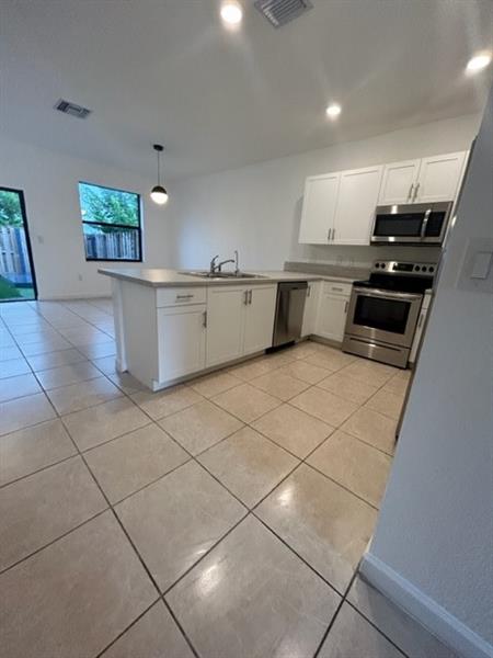 Image 7 of 24 For 20623 7th Pl