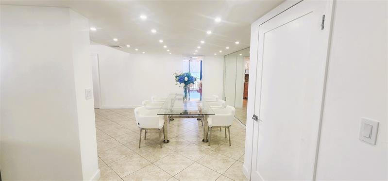 Image 15 of 58 For 4200 Ocean Drive  1, 1101