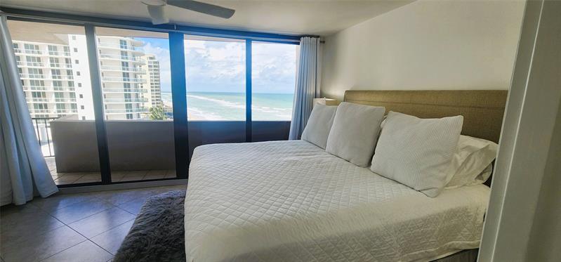 Image 34 of 58 For 4200 Ocean Drive  1, 1101