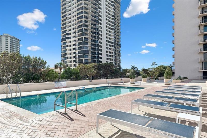 Image 42 of 58 For 4200 Ocean Drive  1, 1101