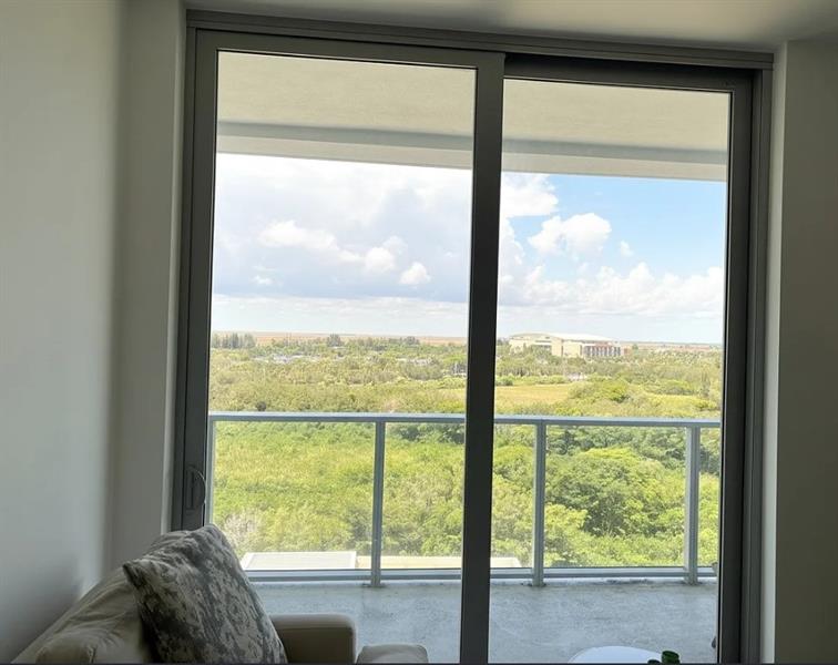 Image 11 of 26 For 2000 Metropica Way  1111