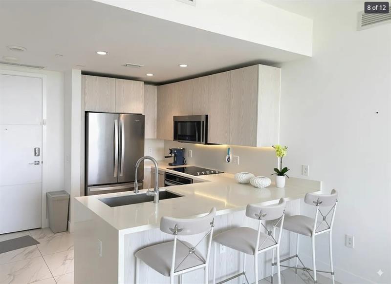 Image 3 of 26 For 2000 Metropica Way  1111