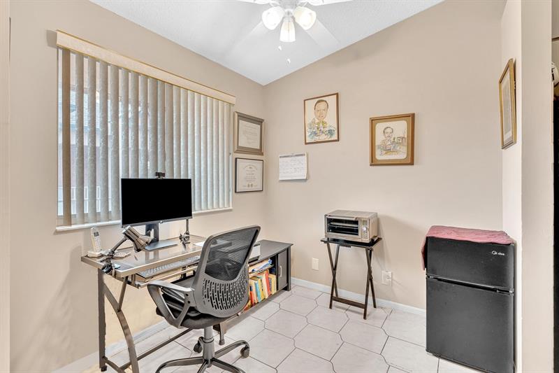 Image 13 of 71 For 7235 Devon Dr  E209