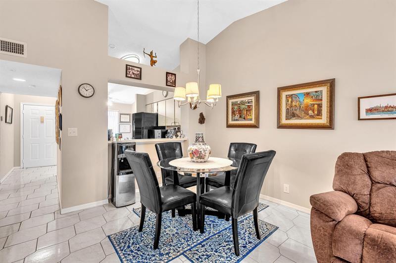 Image 20 of 71 For 7235 Devon Dr  E209