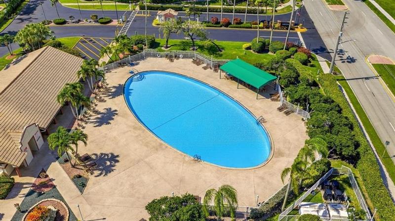 Image 48 of 71 For 7235 Devon Dr  E209