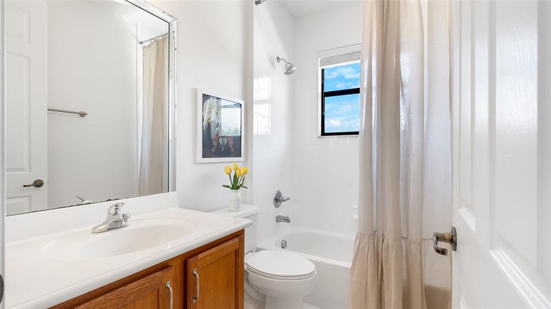 Image 39 of 55 For 16155 Rosecroft Terrace