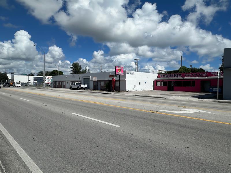 Image 4 of 6 For 6815 7th Ave