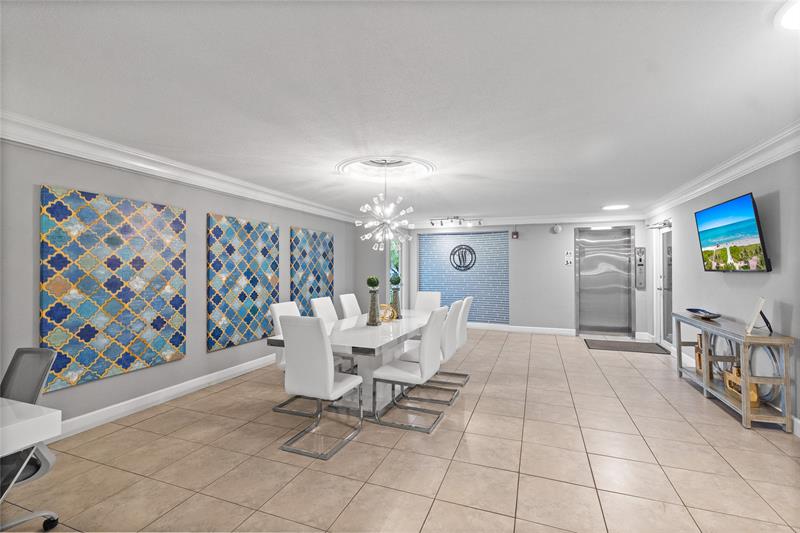 Image 19 of 57 For 1439 Ocean Blvd  108