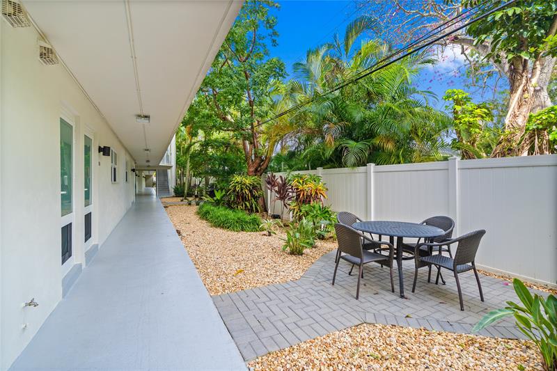 Image 20 of 57 For 1439 Ocean Blvd  108