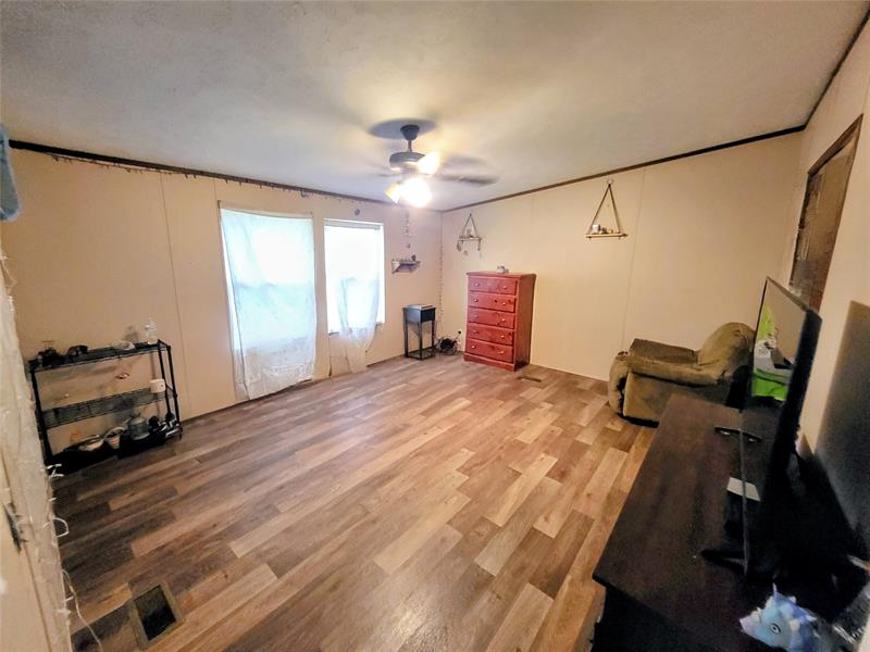 Image 13 of 24 For 17230 264th St.