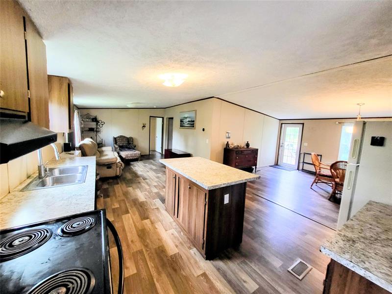 Image 9 of 24 For 17230 264th St.