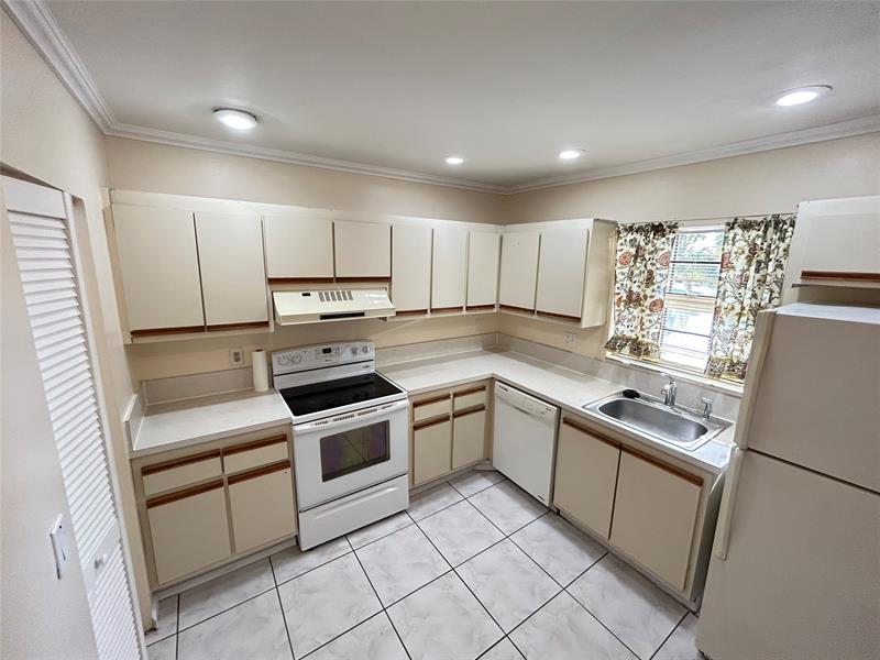 Image 8 of 26 For 3571 94th Ave  3571