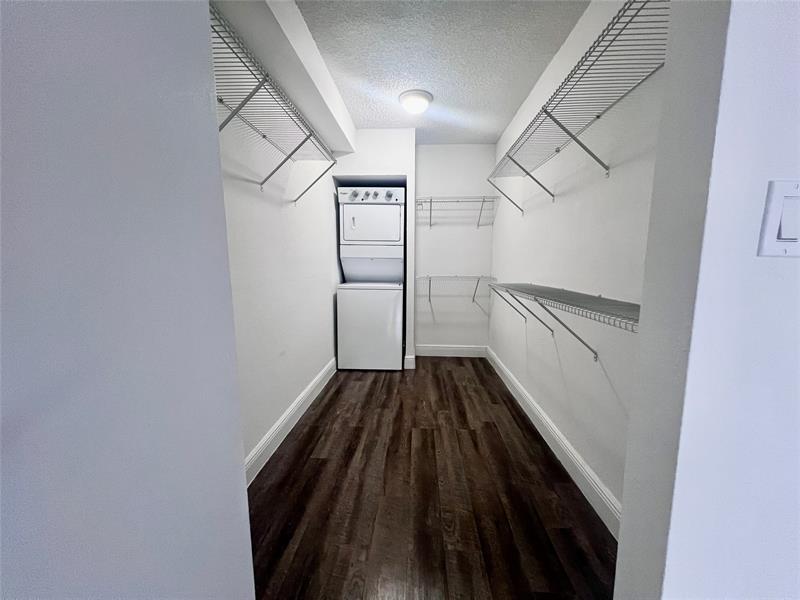 Image 5 of 13 For 19455 10 Ave  6-408